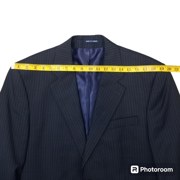Ralph Lauren Men’s 40R Navy Pinstripe Wool Blazer – Classic Fit - Picture 14 of 16